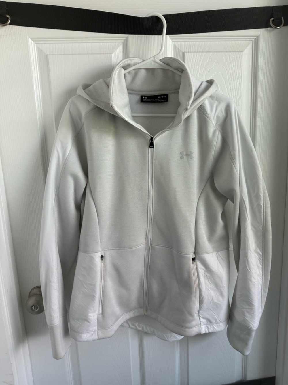 LG White Textured Apparel Label Close-Up